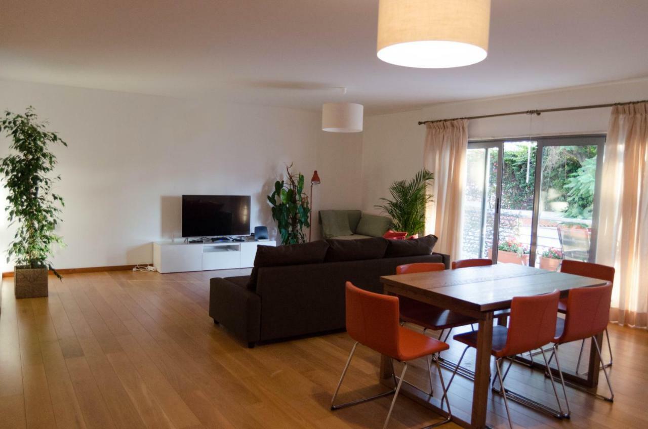 Joivy Graca Luminous 2-Br Apartment With Terrace Lisbon Exterior photo